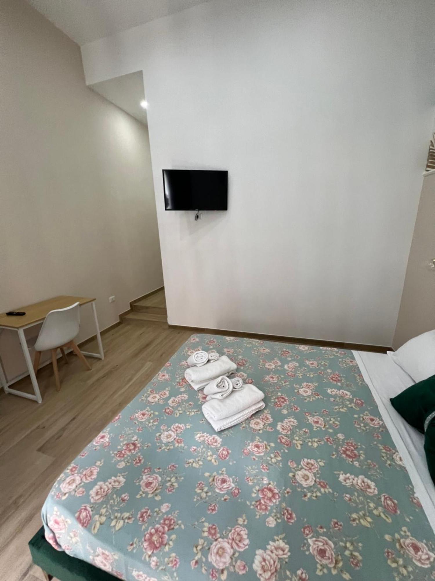 Vpm Rooms Central Train Station Napoli Eksteriør billede